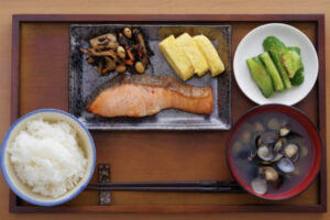 魚　朝食　痩せる　ダイエット　太る　パーソナルジム　睡眠　名古屋　女性専用